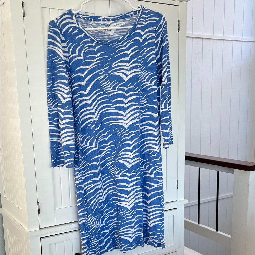 Vineyard Vines Blue and White Wave Long Sleeve Dress